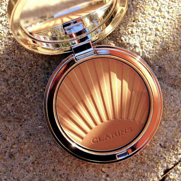Clarins Bronzing Powder Radiant Limited Edition.