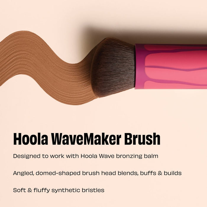 Benefit Hoola Wave Maker Cream Brush.